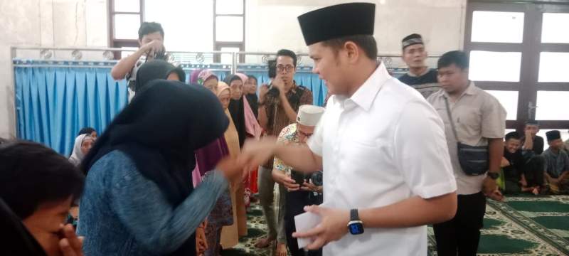 Wakil Bupati Serdang Bedagai, Adlin Umar Yusri Tambunan  santuni anak yatim.