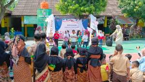 Tingkatkan Pontensi Prestasi, SDN Kaloran Kidul Gelar Pentas Seni Unjuk Bakat