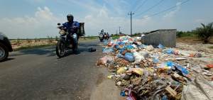 Gawat, Warga Prihatin Tumpukan Sampah Berserakan, Kadis LH Sergai Berkilah