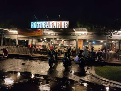 Bapenda Curigai Roti Bakar 88 Laporkan Pajak Restoran Tidak Sesuai Omset