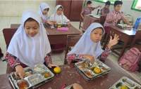 Siswa di Serdang Bedagai menikmati  MBG dari dapur SPPG kota Tengah.