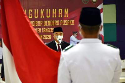 Wabup Tangerang Mad Romli Kukuhkan 6 Anggota Paskibraka