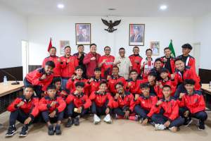 Gubernur Banten Andra Soni Lepas Tim Banteng Banten ke Turnamen Nasional Soekarno Cup