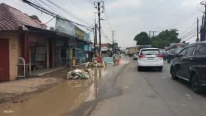 Bikin Macet Parah, Proyek Galian PLN Di Balaraja Dikeluhkan Warga