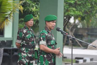 Kodim 0510/trs melakukan apel & senam pagi.