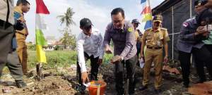 Kejari Kabupaten Tangerang Bangun Sanitasi Warga Teluknaga