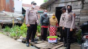 Jum&#039;at Barokah, Kapolres Tanjung Balai berikan Bansos Presisi dari Kapolda Sumut
