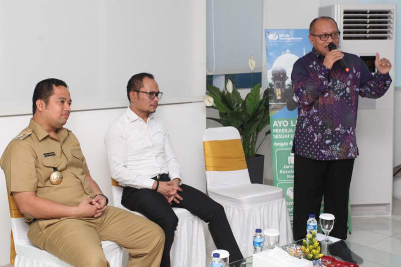 Di Kota Tangerang, Guru dan Honorer Dapat JKK
