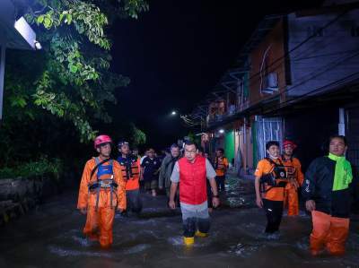 Terdampak Banjir, Pilar Tinjau Warga dan Berikan Bantuan