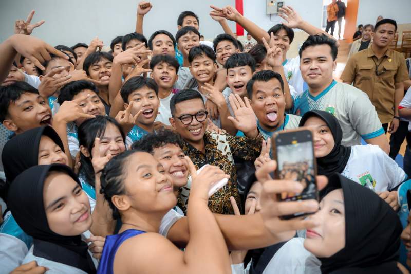 Tinjau Pemusatan Latihan Popnas 2025, Gubernur Banten Andra Soni Motivasi Atlet Pelajar Provinsi Banten