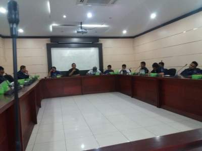 Anggiat Sitohang saat menerima tamu ABN Partai Nasdem