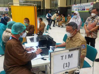 Hari Ini, Pemkot Tangsel Lakukan Vaksinasi Tahap Dua