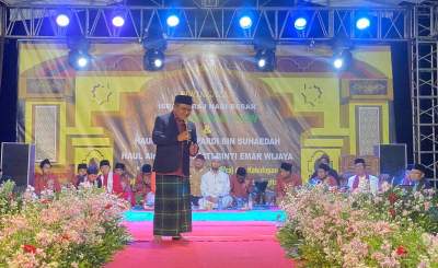 Ketua DPRD Kabupaten Tangerang H Kholid Ismail saat memberikan sambutan acara peringatan Isra' Mi'raj Nabi Muhamad Saw