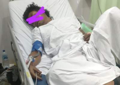 Korban penganiayaan oleh preman di Diskotek Trenz, tergeletak di Rumah Sakit