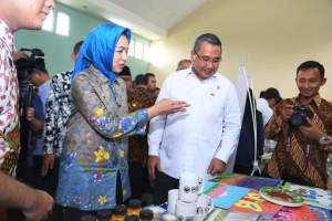Walikota Tangsel Airin Rachmi Diany saat peresmian smart Village di Ciputat Timur.