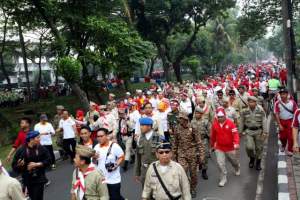 Kostum Perjuangan Meriahkan Gerak Jalan di Kota Tangerang