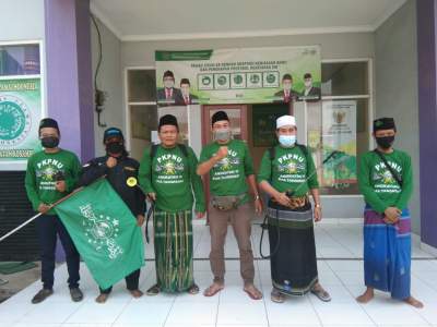 Kader Penggerak NU Menggelar Penyemprotan Disinfektan di Masjid dan Ponpes