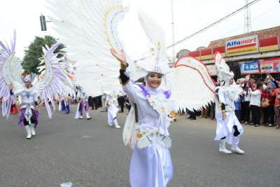 Keberagaman Suku Dalam Karnaval Budaya