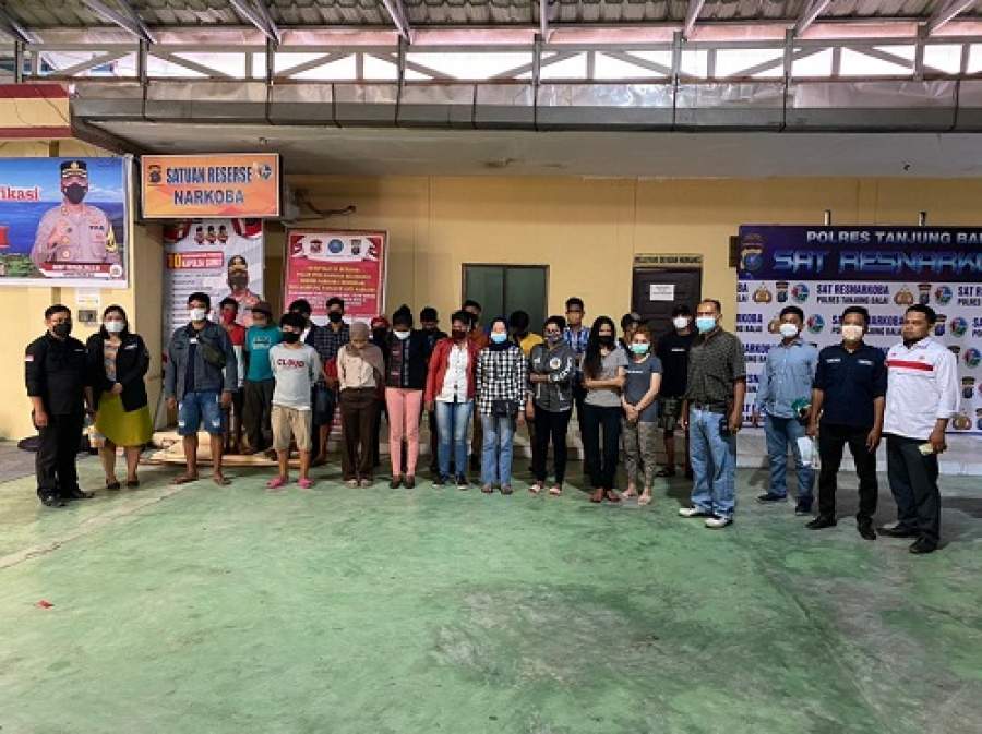 Polres Tanjung Balai Berhasil Amankan 20 orang Calon PMI Ilegal ke Malaysia