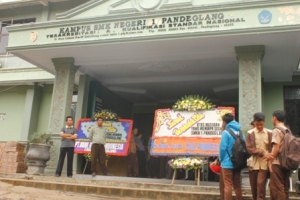 SMK NEGERI 1 PANDEGLANG BERDUKA