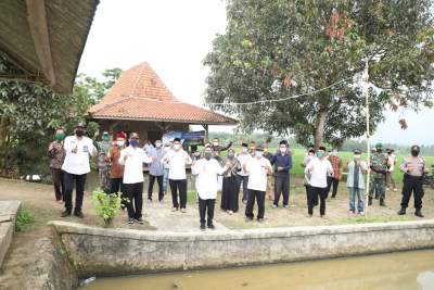 Bupati Serang Dorong Semua Desa Miliki Rumah Isolasi