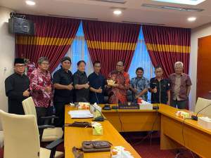 Ketua DPRD Sumatera Utara, Baskami Ginting menerima audiensi tokoh lintas etnis.(istimewa).