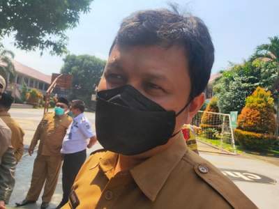Kepala Dinas Pendidikan dan Kebudayaan Tangsel, Deden Deni