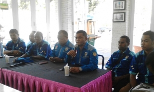 Konferensi Pers DPD KNPI Papua beserta MPi di Warung Komando, Tebet, Jakarta Selatan