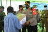Wakapolda Banten Salurkan 400 Paket Bantuan kepada Korban Banjir Pasar Kemis