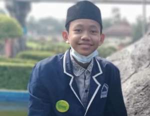 Anak Tukang Gorengan di Cikupa Raih Juara Sains Madrasah