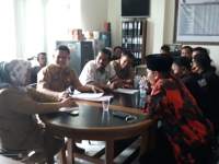 Geruduk Dinas Pendidikan, Warga Pantura Minta Kadis dan Kepsek SMP 2 Sepatan Dicopot