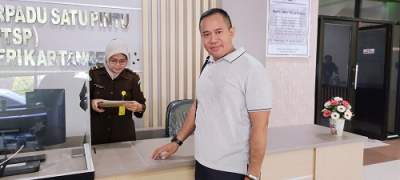 LSM Seroja Desak Satpol PP Bongkar Bangli di Bahu Jalan Puri Pasar Kemis