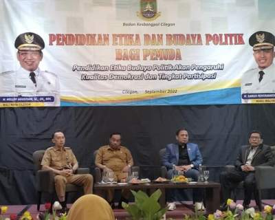 Suasana kegiatan Pendidikan Etika dan Budaya Politik Bagi Pemuda
