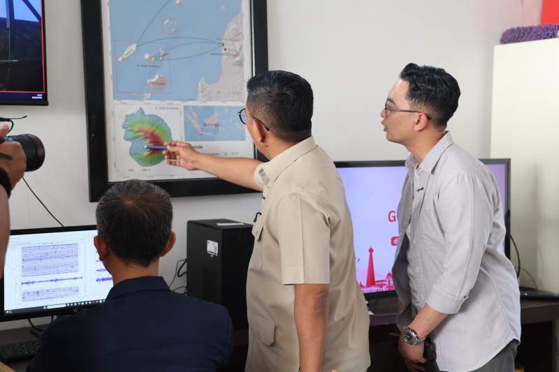 Lindungi Siswa dari Ancaman ISPA Vulkanik, Gubernur Banten Andra Soni Perpanjang PJJ