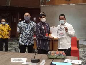 Menteri Pariwisata dan Ekonomi Kreatif RI, Sandiaga Uno, Datang Ke Pessel Bertemu Bupati Rusma Yul Anwar