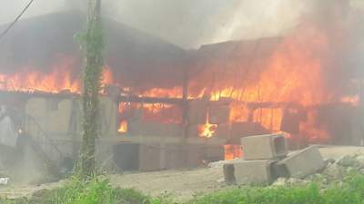 Kebakaran bedeng di Terinal 3 Bandara Soetta.