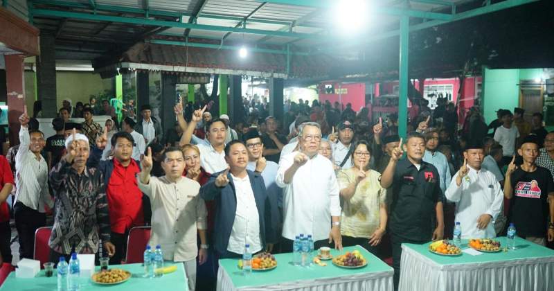 Warga Paku Jaya deklarasi dukung Airin - Ade di Pilgub Banten dan Benyamin - Pilar di Pilwalkot Tangsel.