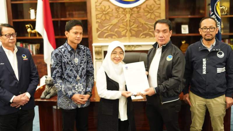 Sah, Dewi Iing Terima Rekomendasi dari DPP Partai NasDem di Pilkada Pandeglang 2024
