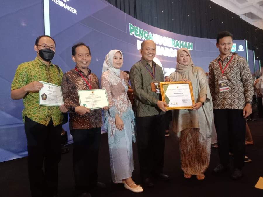 PT. Indah Kiat Pulp & Paper Tbk Tangerang Mill Memperoleh Penghargaan Lagi