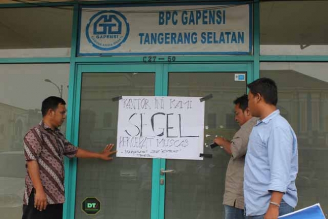 Penyegelan Kantor BPC