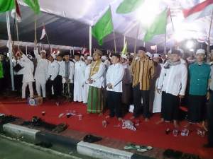 Ribuan masyarakat hadiri istigosah di Halaman Mapolda Banten.