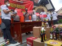 Jelang Nataru,  Polres Serang Kota Amankan Miras dan Narkotika
