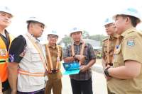 PJ Bupati Andi Ony Tinjau Progres Pembangunan Flyover Cisauk