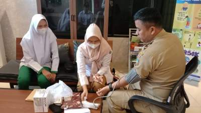 Tingkatkan Pelayanan, Puskesmas Cikuya Lakukan Screening Penyakit Tidak Menular