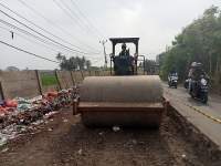 Proyek Betonisasi di Kronjo Diapresiasi Kepala Desa