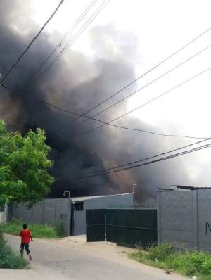 Kebakaran pabrik petasan di Kosambi Kabupaten Tangerang.