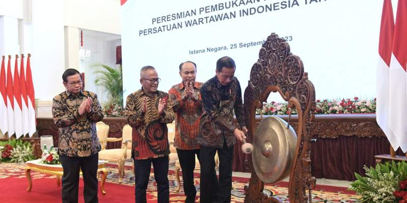 Buka Kongres XXV PWI 2023, Jokowi: Pers...